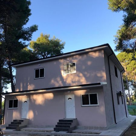 Vila Topi Vlorë 外观 照片