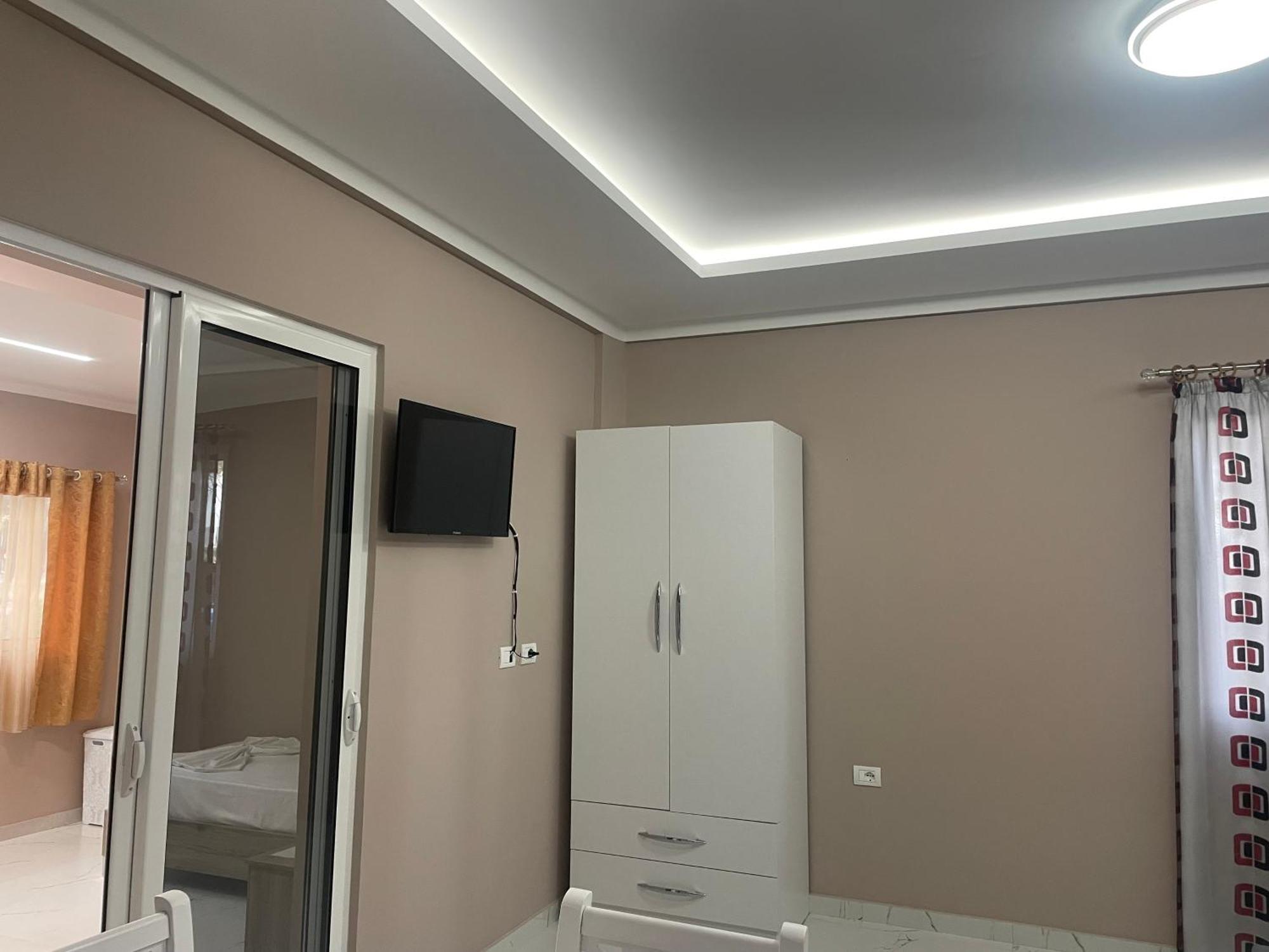 Vila Topi Vlorë 外观 照片