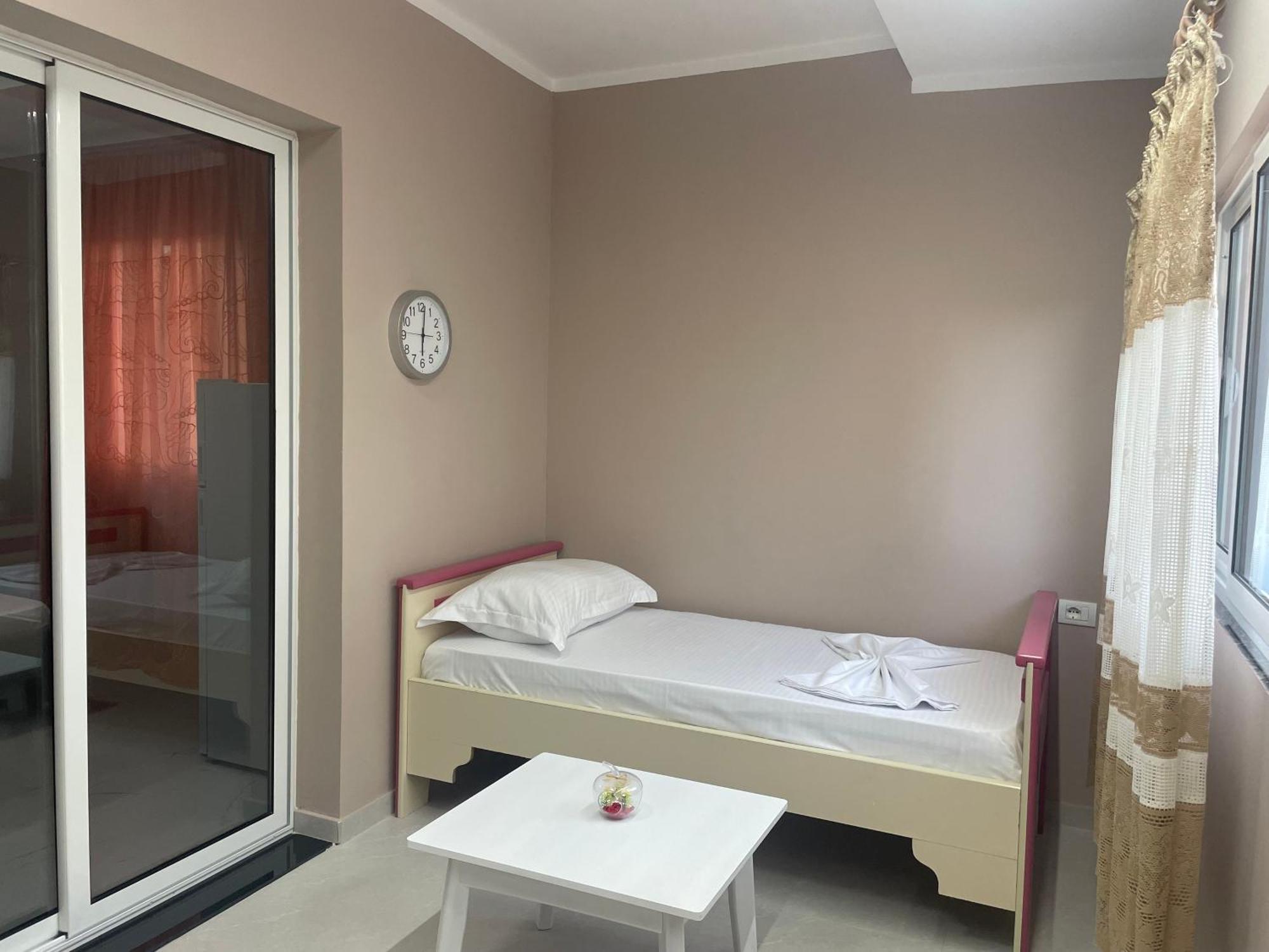 Vila Topi Vlorë 外观 照片