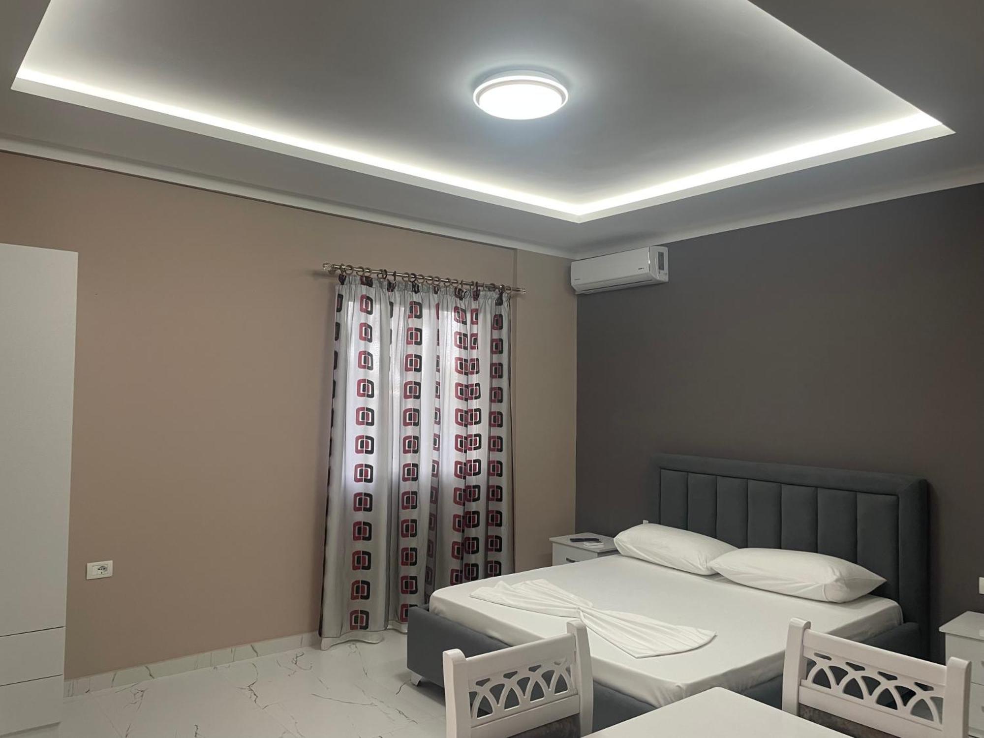 Vila Topi Vlorë 外观 照片