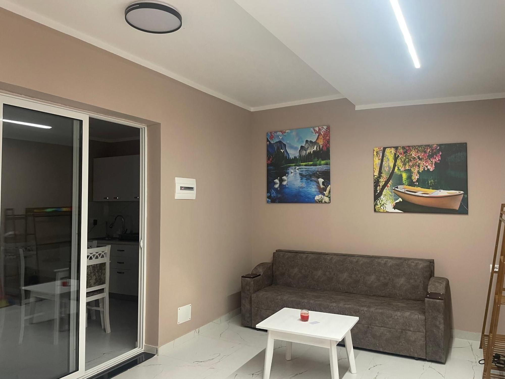 Vila Topi Vlorë 外观 照片